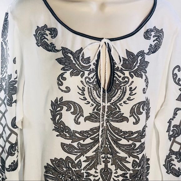 Studio X Gorgeous Tunic White Gray Beads Size M - Picture 8 of 8